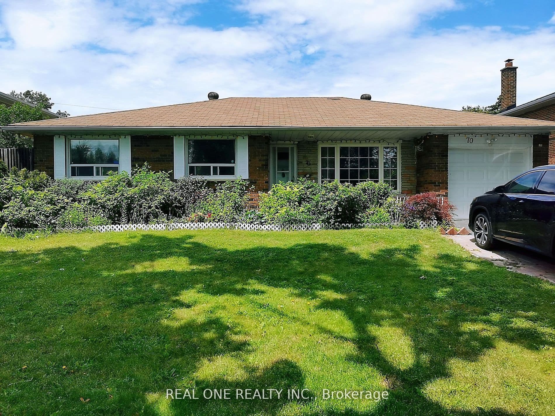 70 Southdale Drive, Markham, ON L3P 1J8