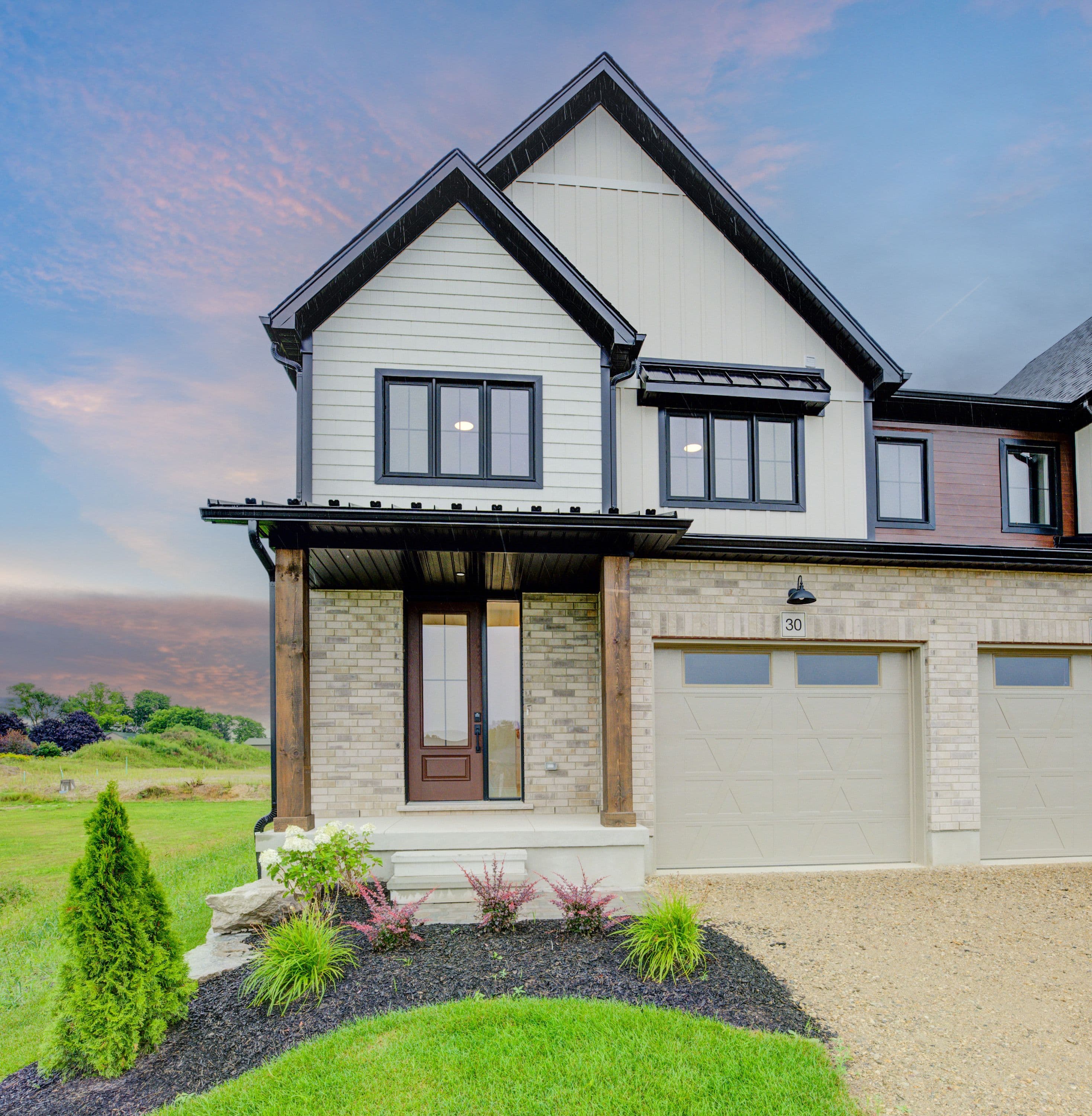 30 Anne Street W, Minto, ON N0G 1Z0