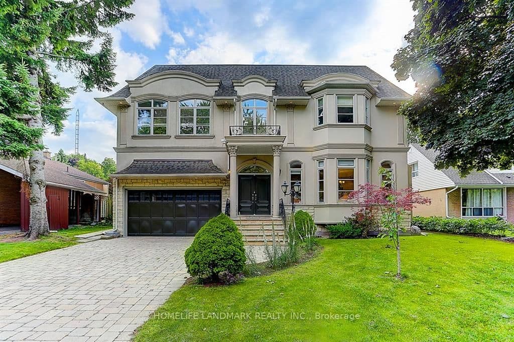34 Moccasin Trail, Toronto C13, ON M3C 1Y7