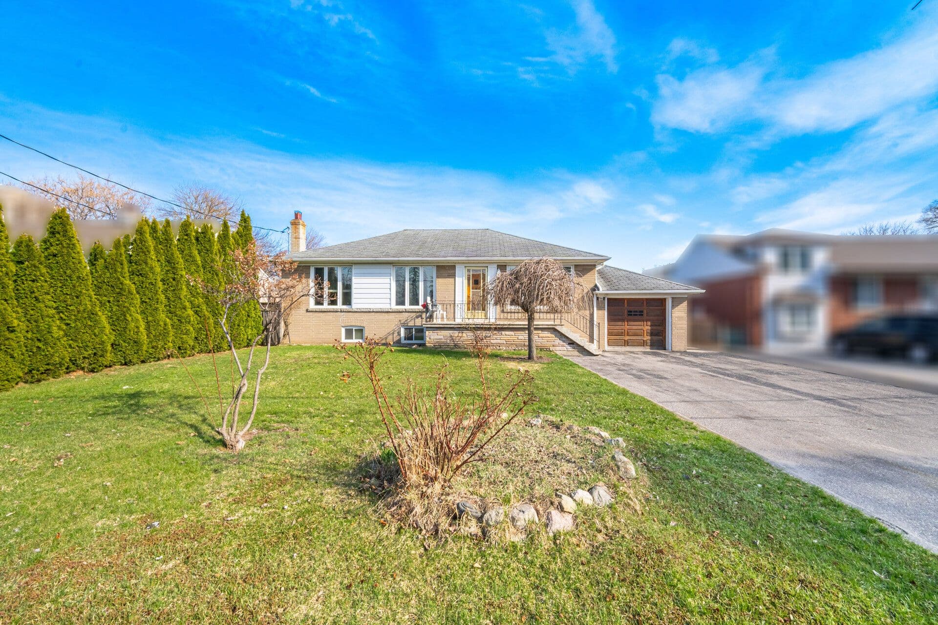 86 Dunbar Road, Mississauga, ON L5B 1G4