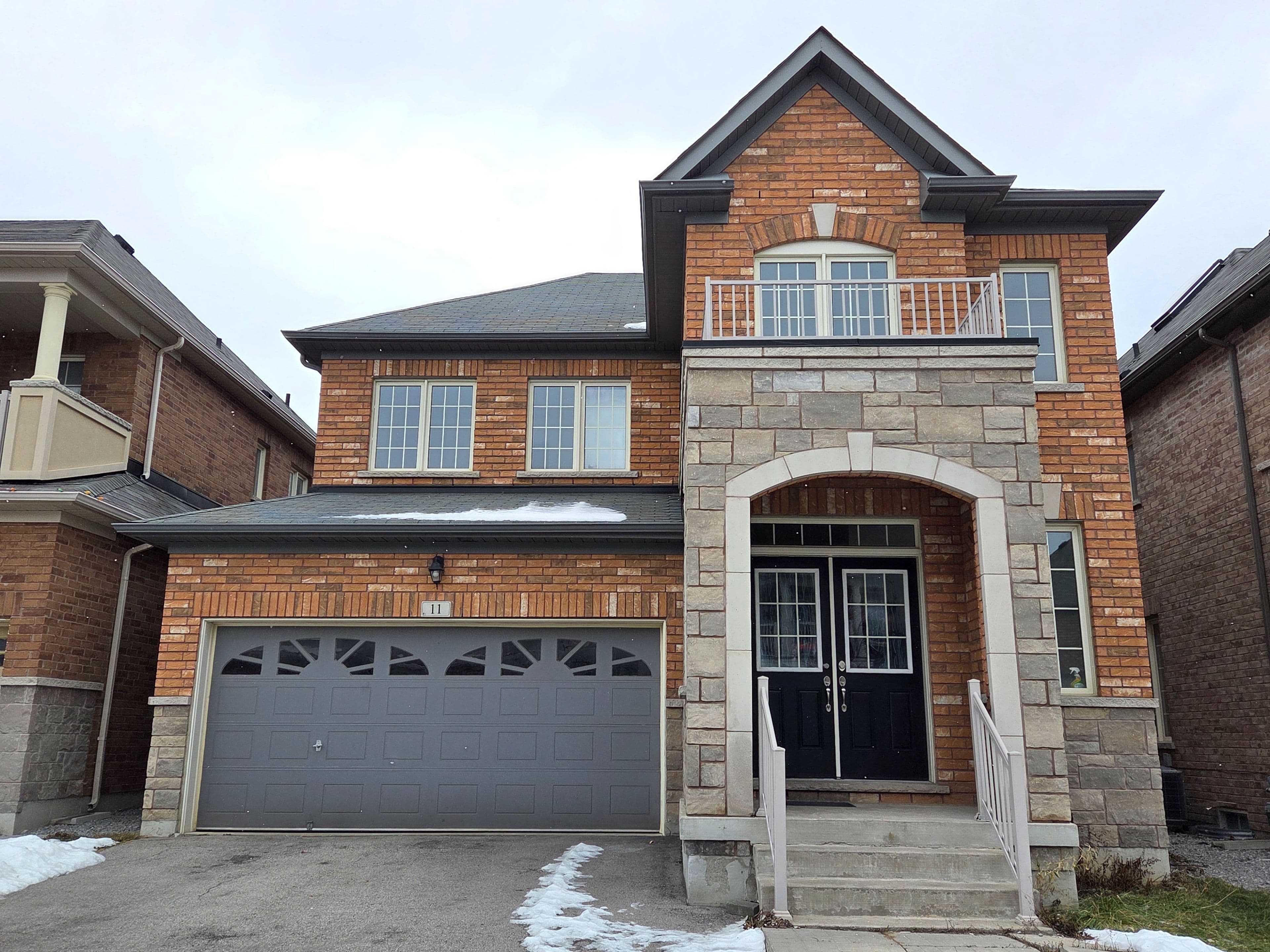 11 Beacon Point Street, Markham, ON L6E 0P3