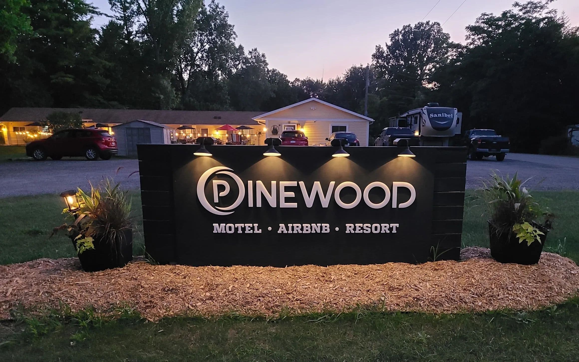 9717 Army Camp Road, Lambton Shores, ON N0N 1J3