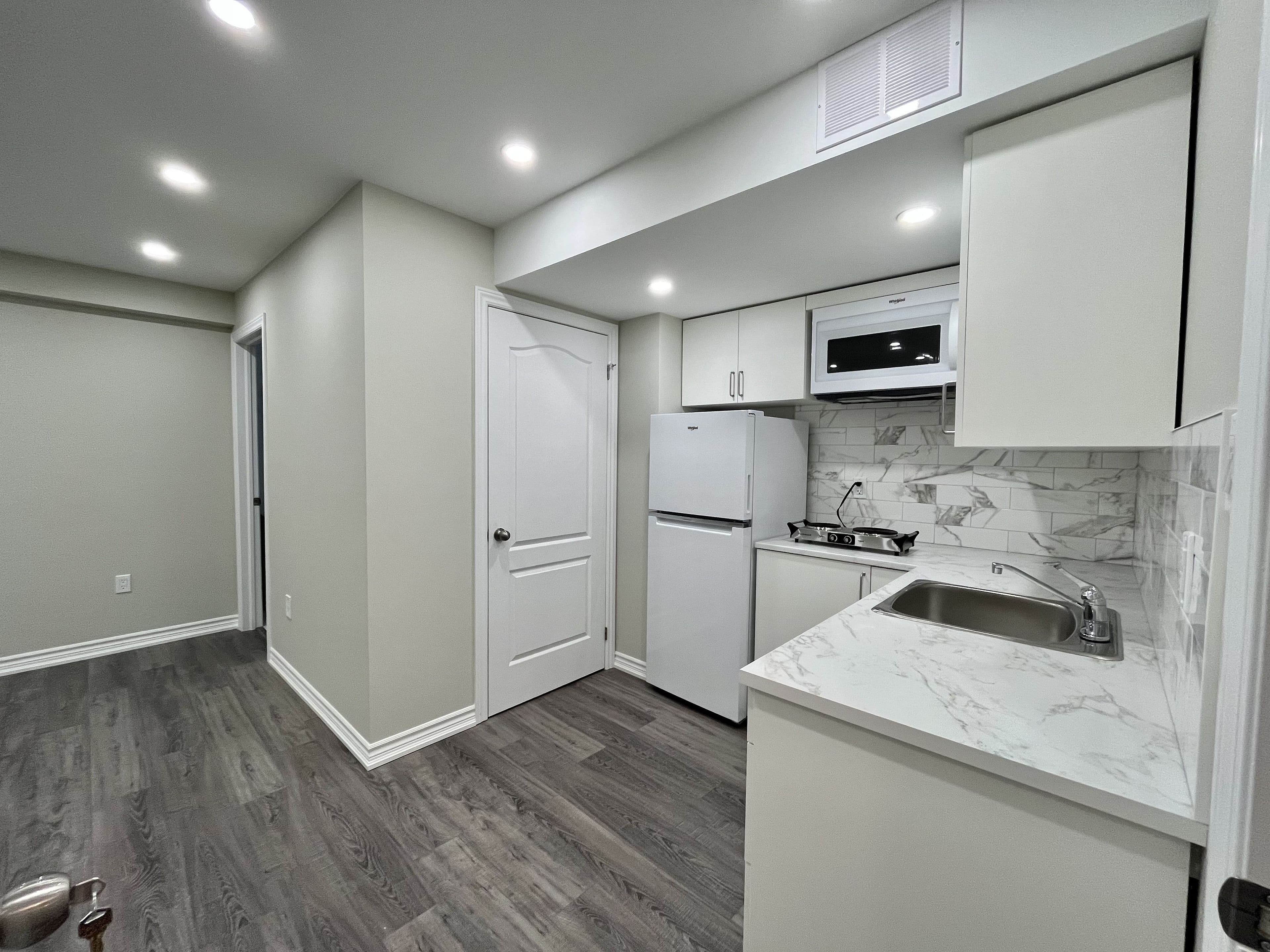 53 Matthewson Avenue, Bradford West Gwillimbury, ON L3Z 0P3