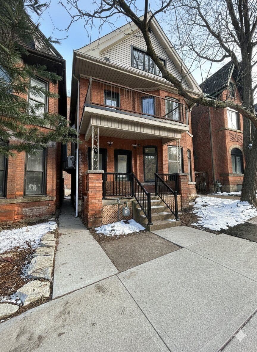 259 John Street S 4, Hamilton, ON L8N 2C9