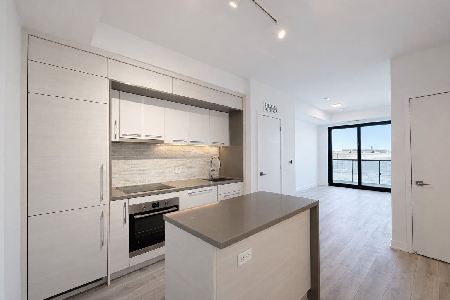 29 Green Trail Court 1205, Toronto C15, ON M2K 1E3