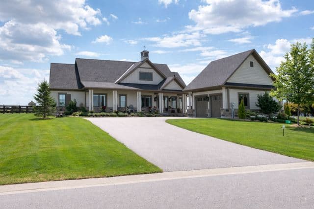 12 Morgan Drive, Oro-Medonte, ON L0K 1E0