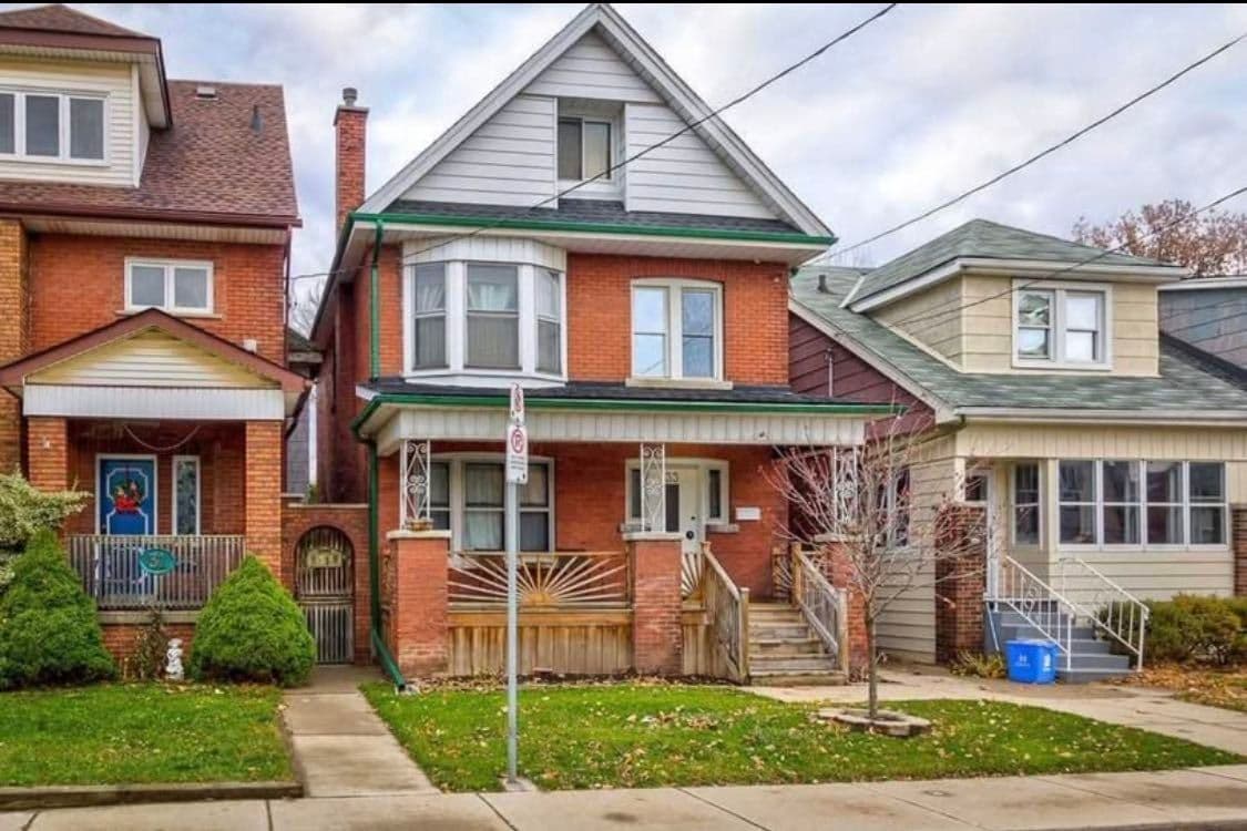 33 Edgemont Street N Bsmt, Hamilton, ON L8H 4C7