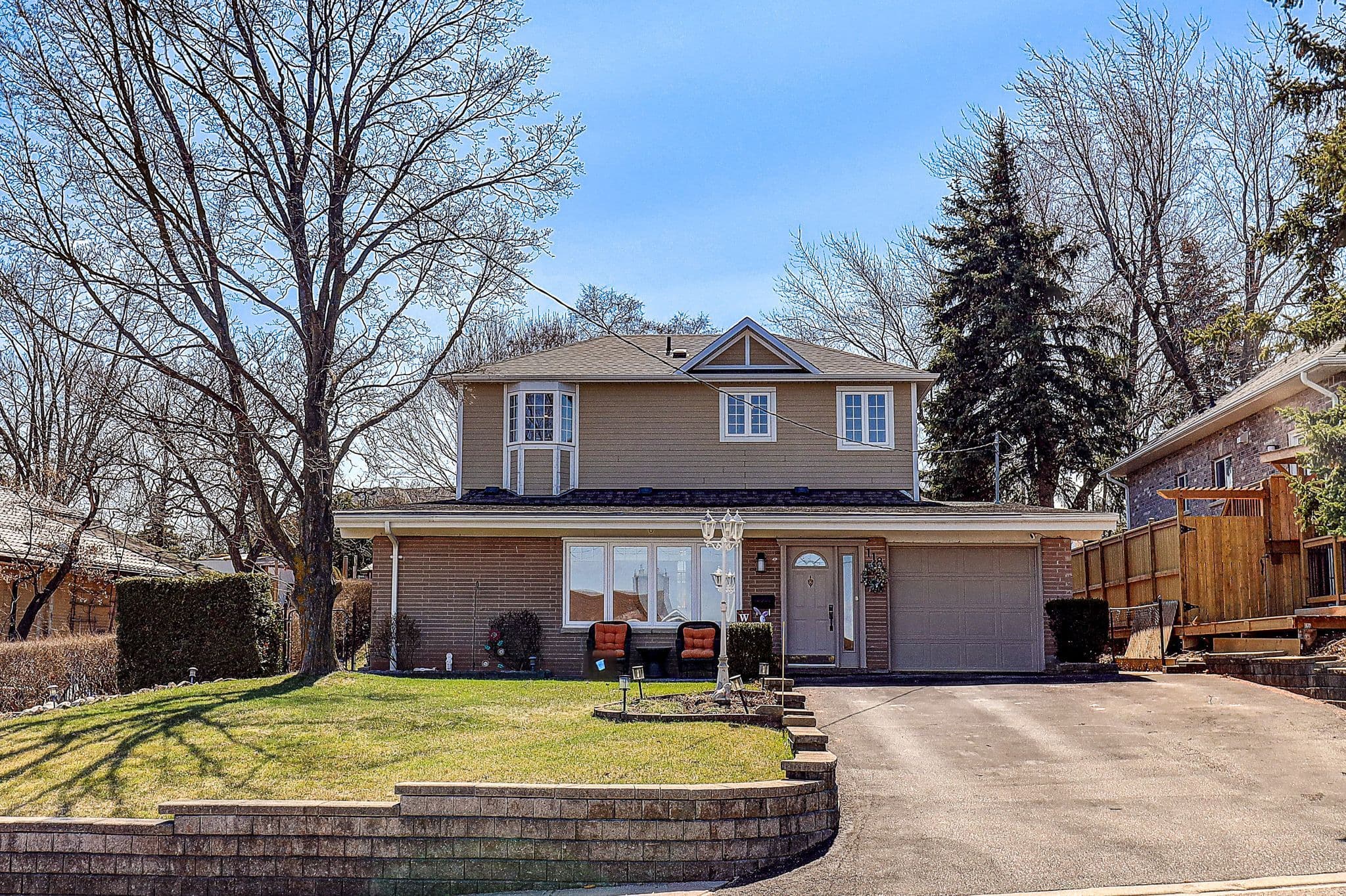 118 Vista Boulevard, Mississauga, ON L5M 1V9