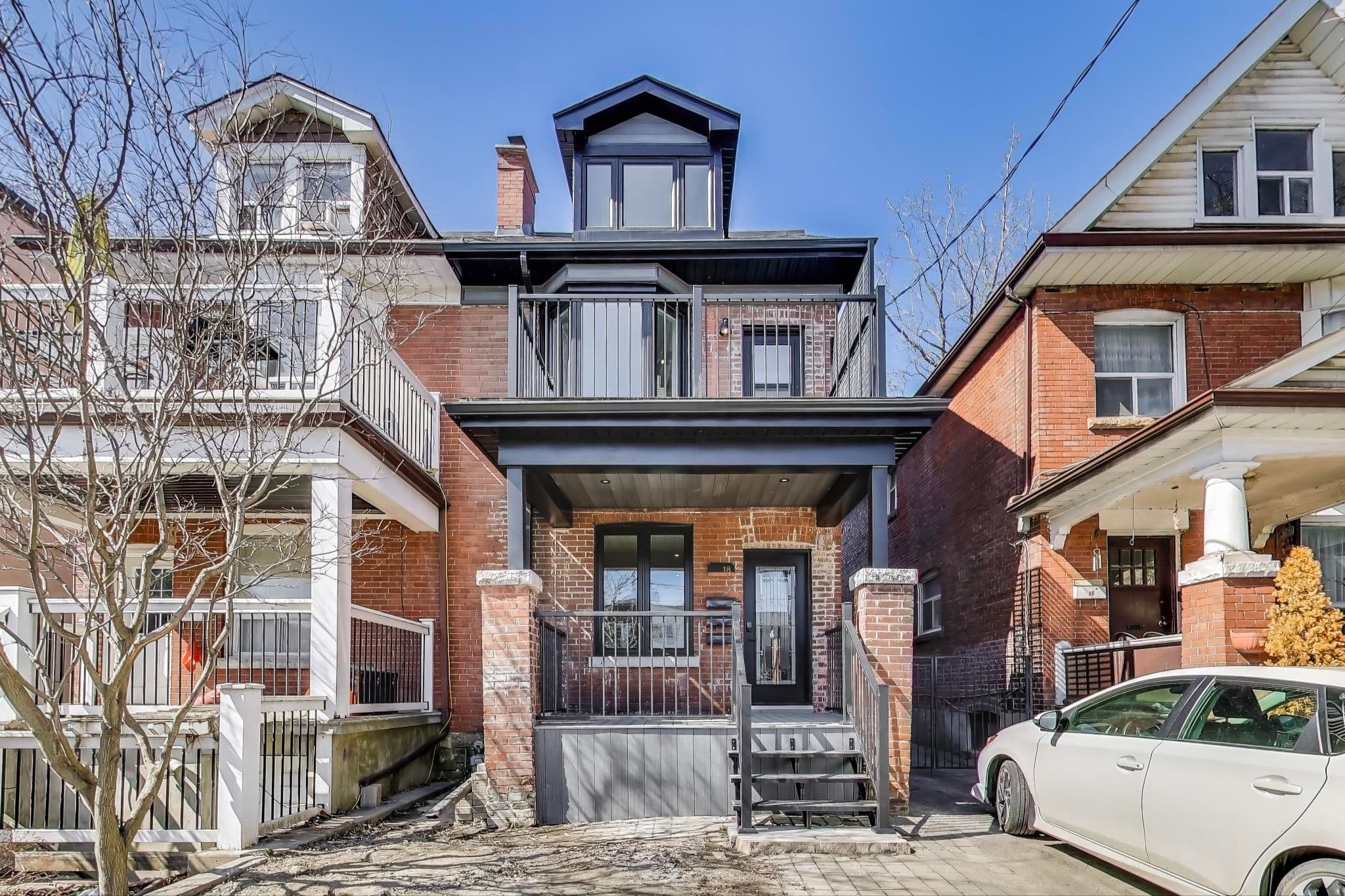 18 Springhurst Avenue 3, Toronto W01, ON M6K 1A9