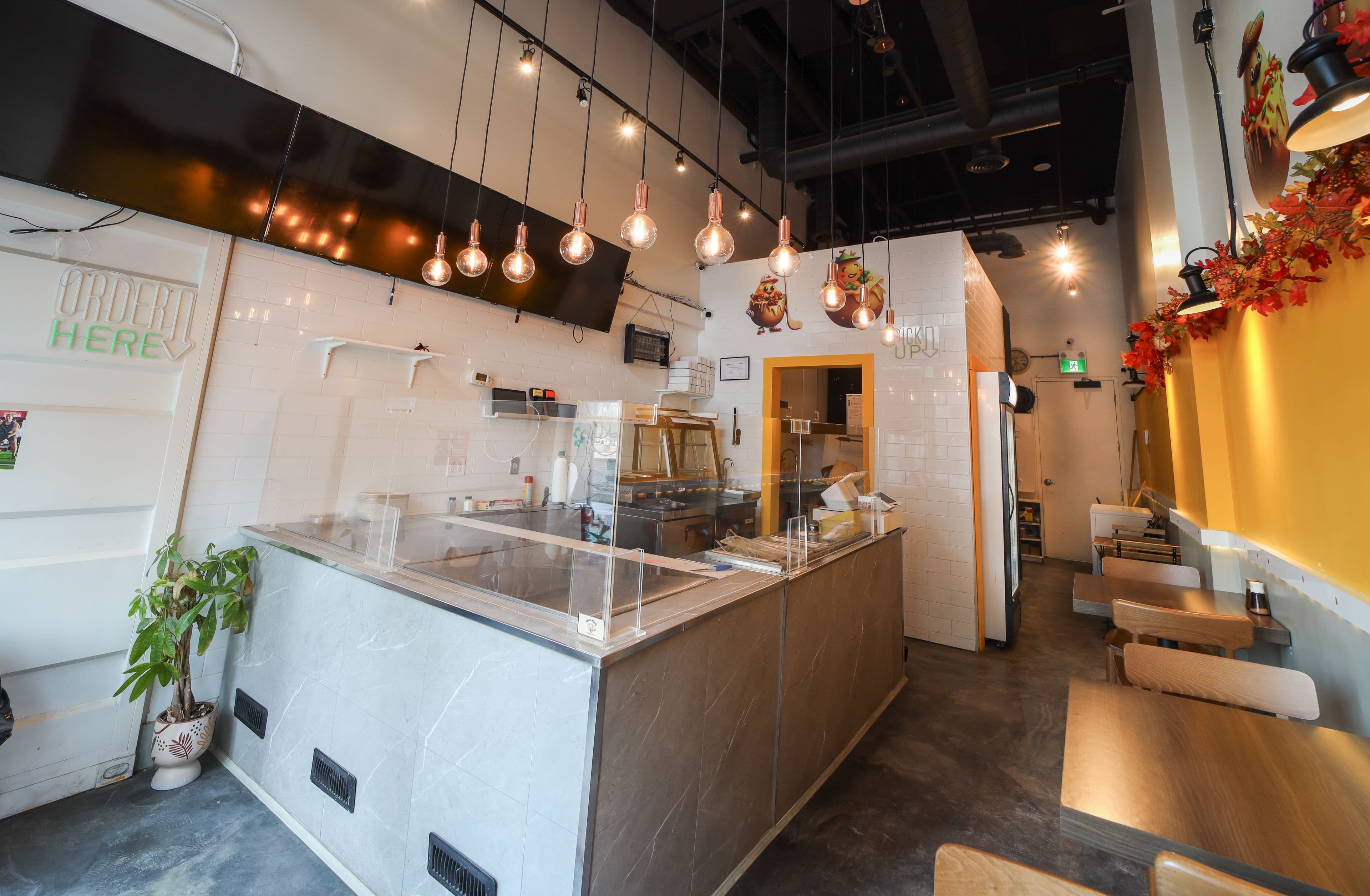 28 Finch Avenue W 110, Toronto C07, ON M2N 2G7