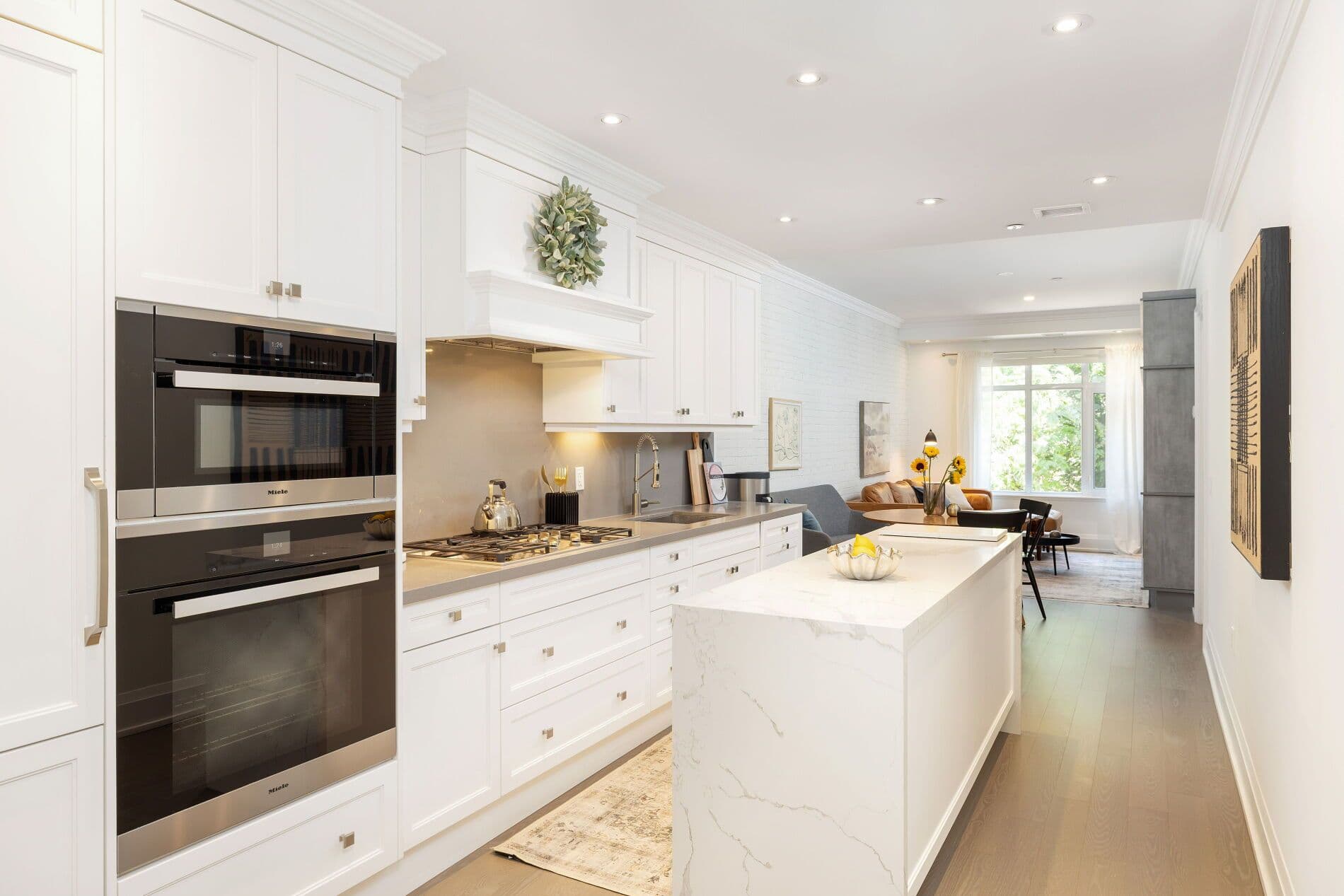 1900 Bayview Avenue 223, Toronto C12, ON M4G 0A6