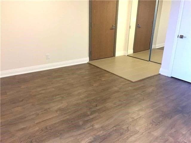 18 Uptown Drive 1707, Markham, ON L3R 5M8