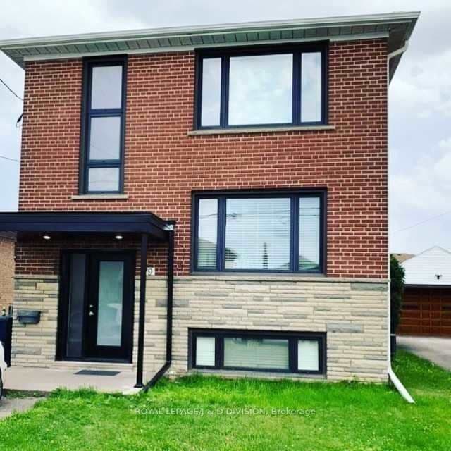 79 Powell Road Main, Toronto W05, ON M3K 1M8