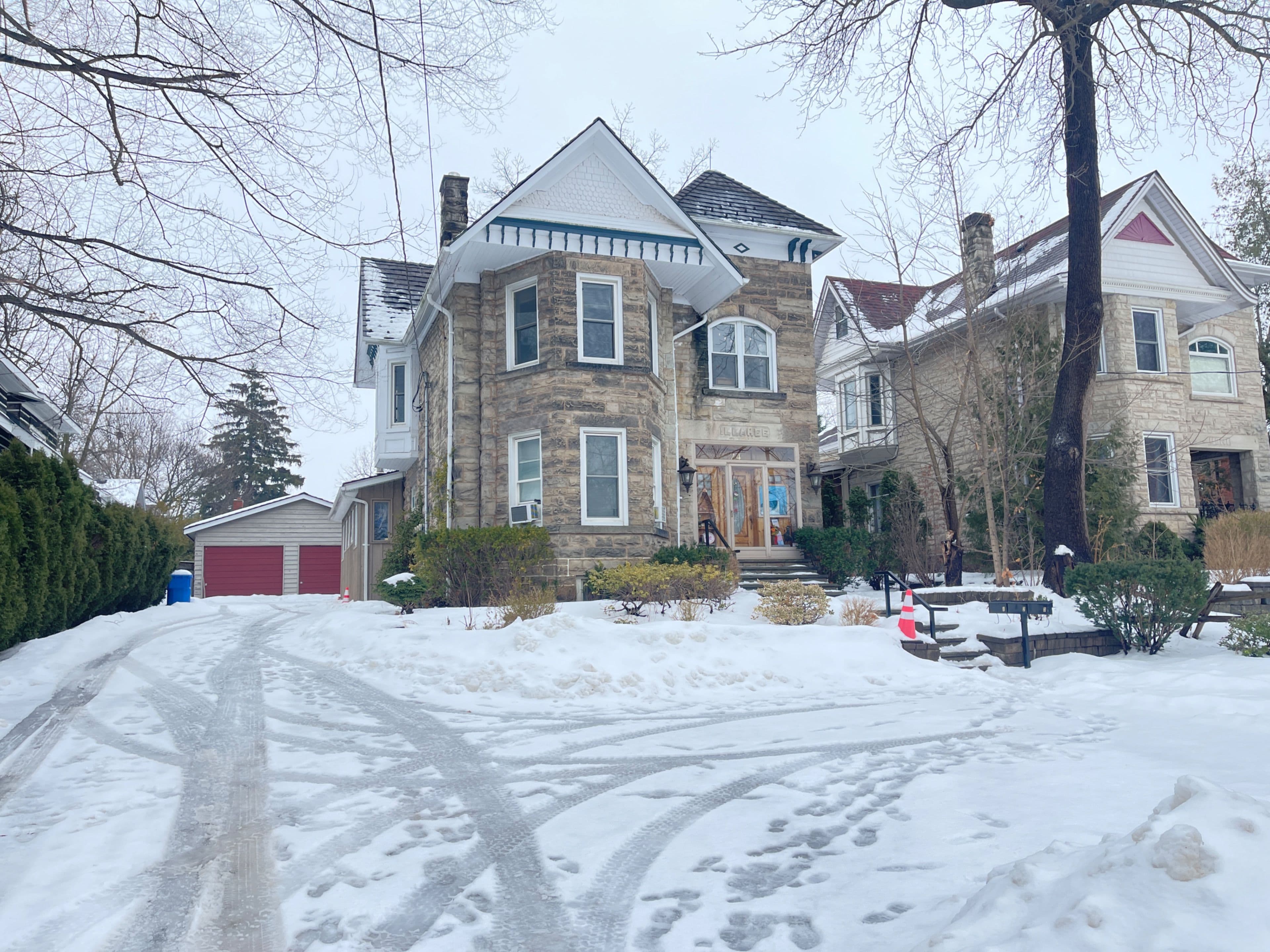 24 Queen Street, Halton Hills, ON L7G 2E4