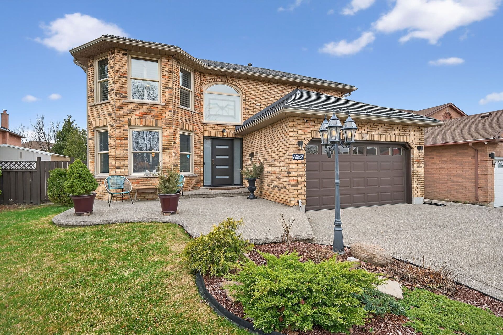 6 Regal Drive, Hamilton, ON L8W 2P4