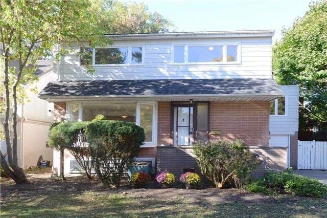 8 Appledale Road, Toronto W08, ON M9B 5G4