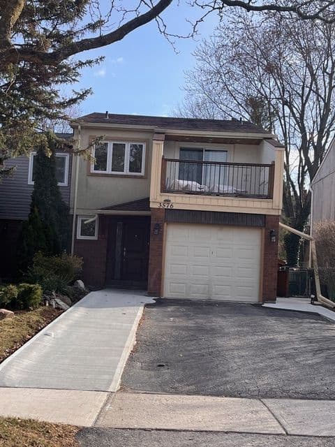 3576 Ash Row Lower, Mississauga, ON L5L 1K4