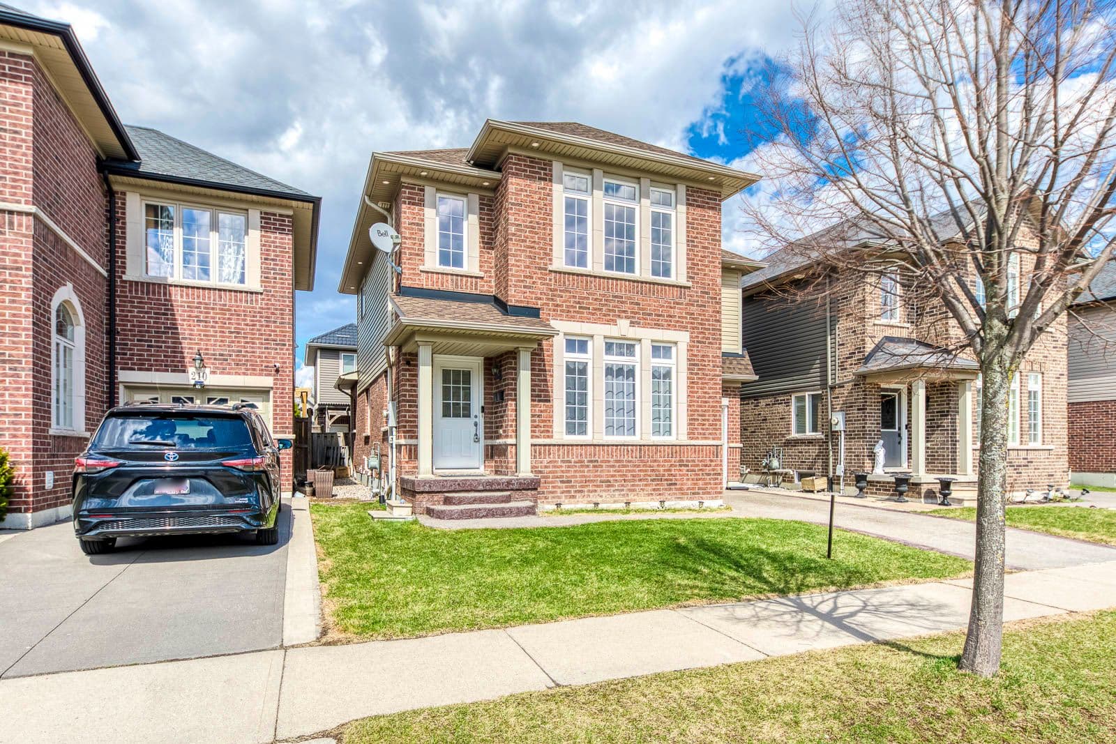 206 Brigadoon Drive, Hamilton, ON L9C 0B5