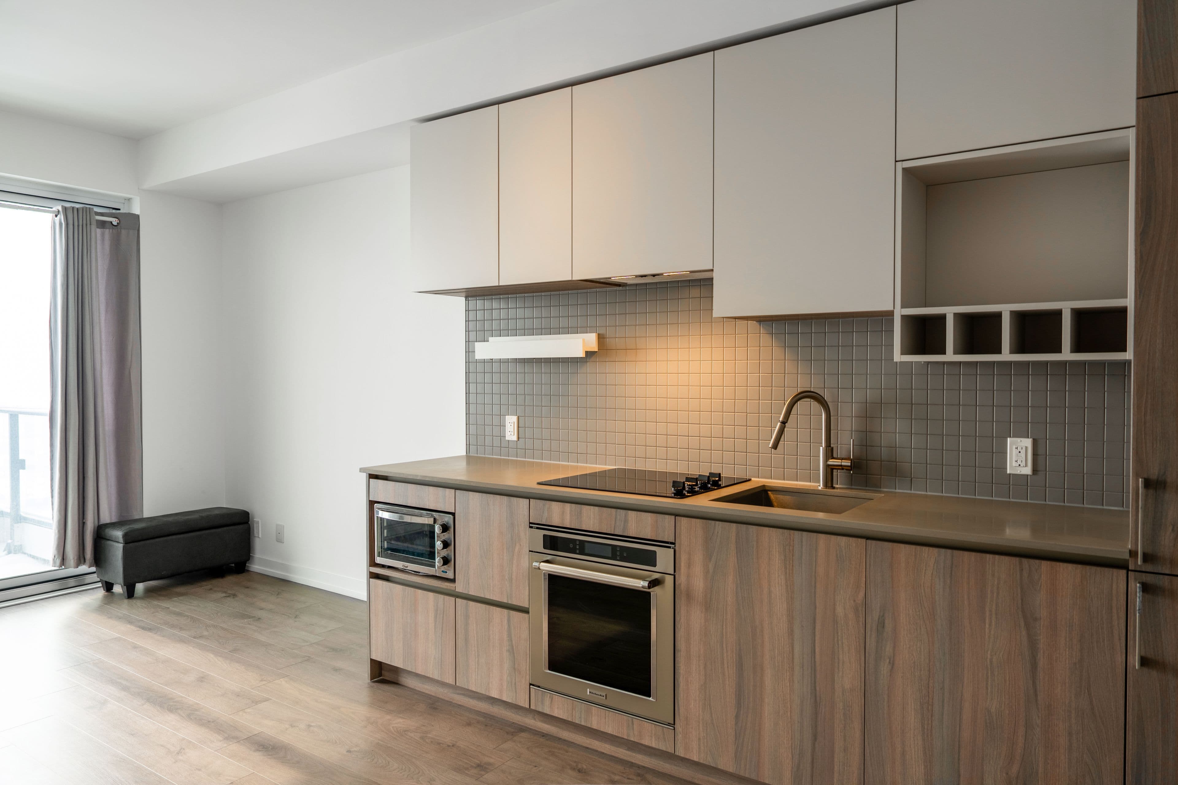 950 Portage Parkway 5208, Vaughan, ON L4K 0J7