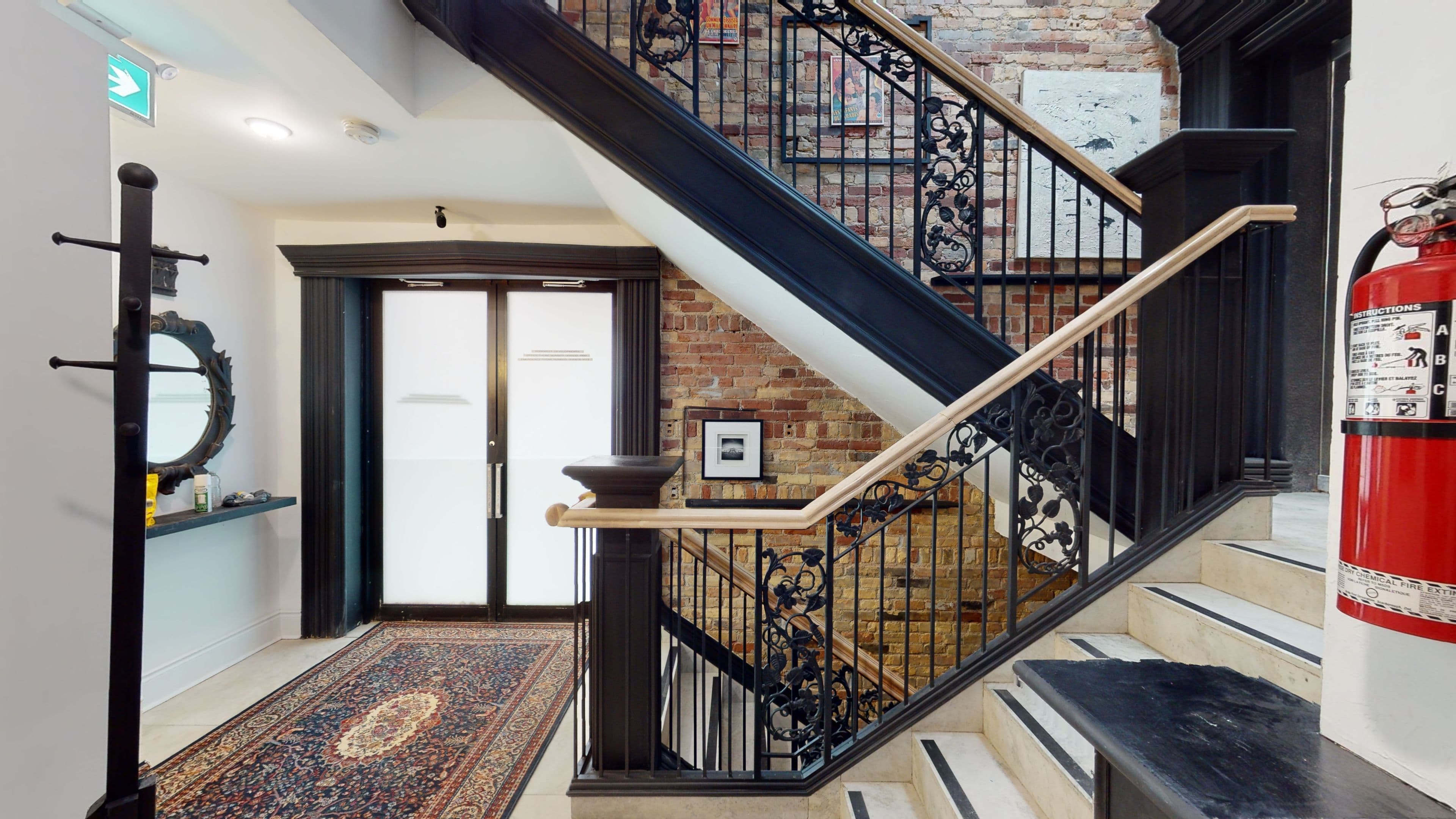 1152 Gerrard Street E 201, Toronto E01, ON M4L 1Y2