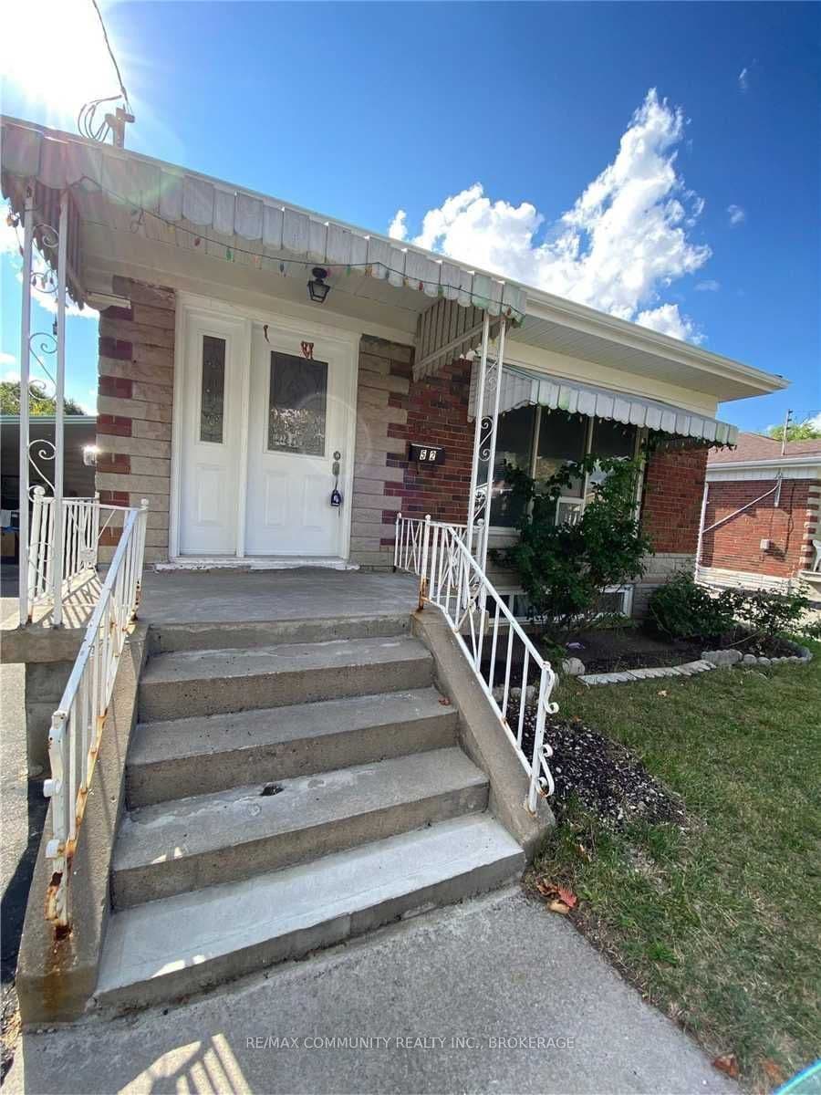 52 Grassington Crescent Basement, Toronto E09, ON M1G 1X5