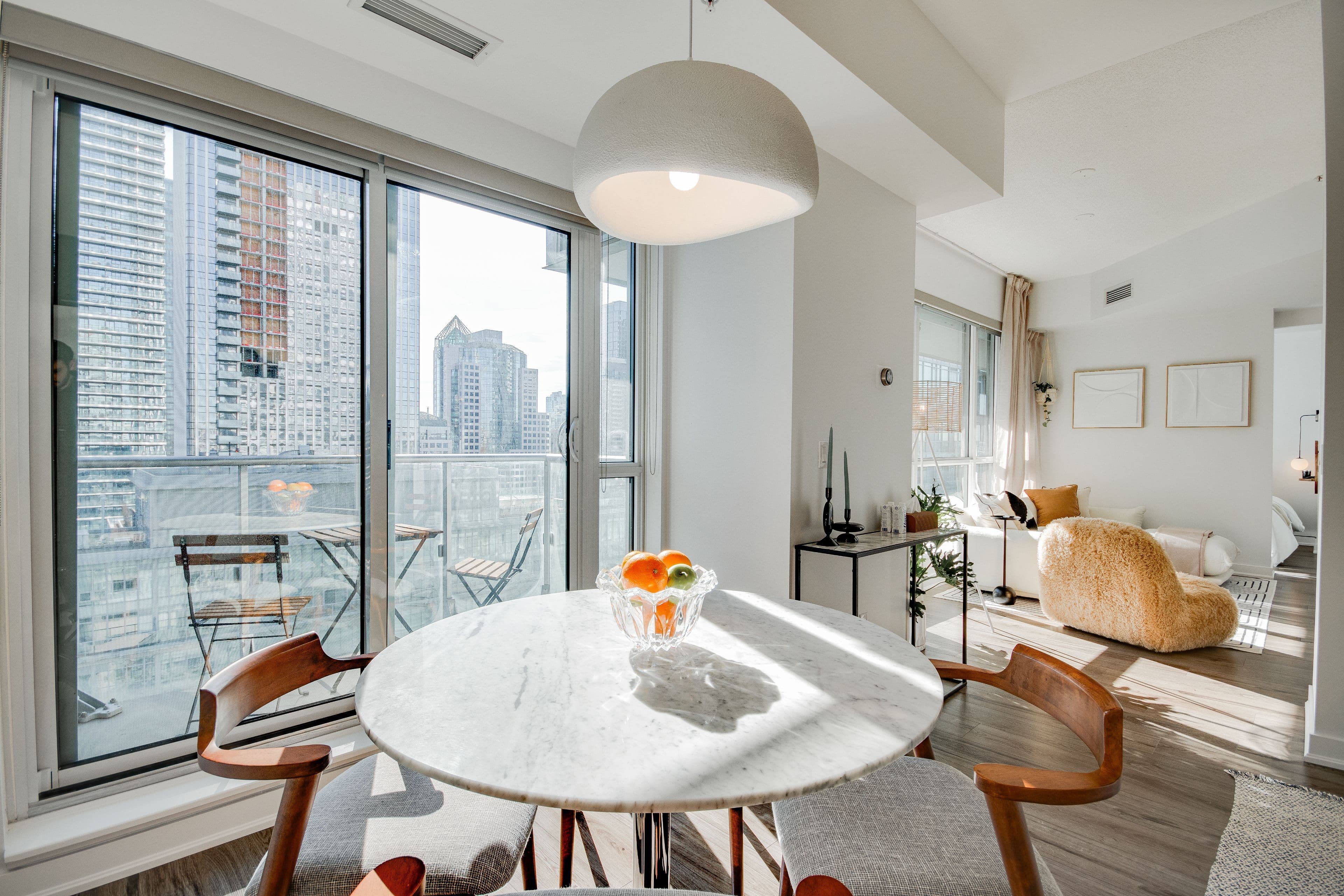 199 W Richmond Street W 1805, Toronto C01, ON M5V 0H4