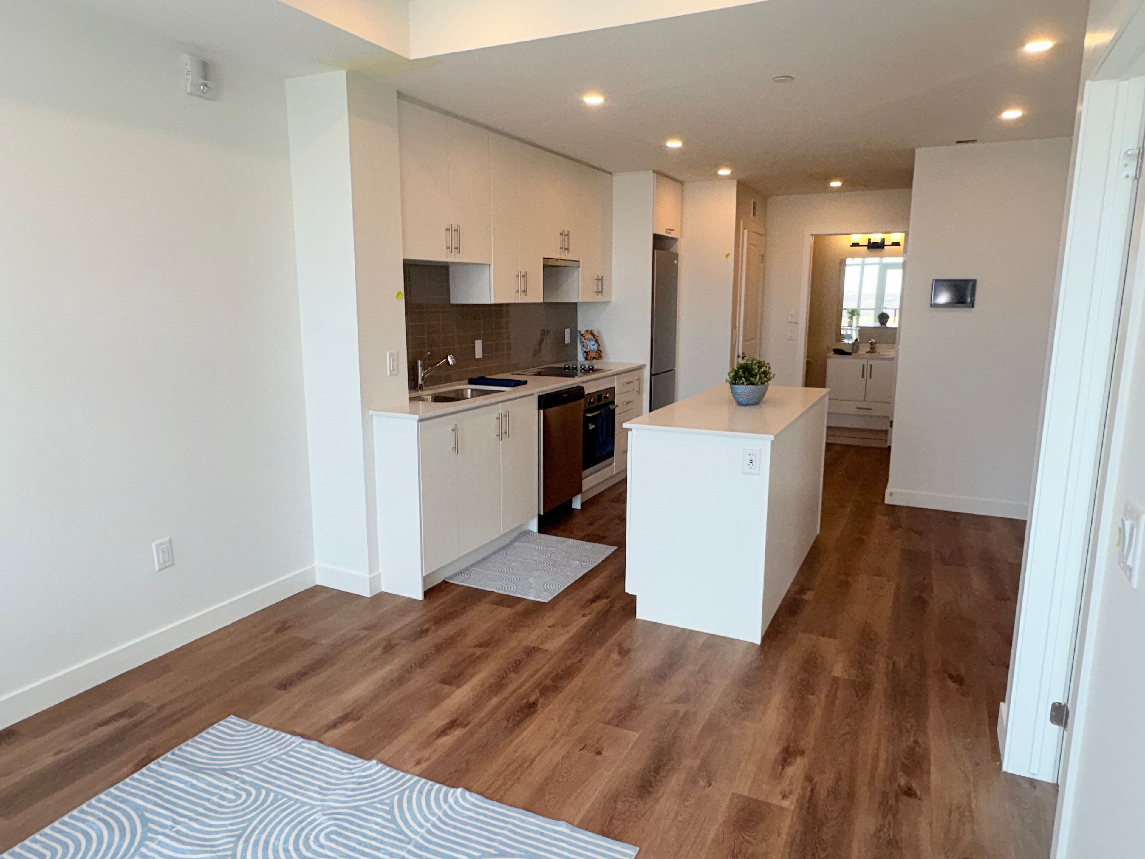 461 Green Road 921, Hamilton, ON L8E 5B4