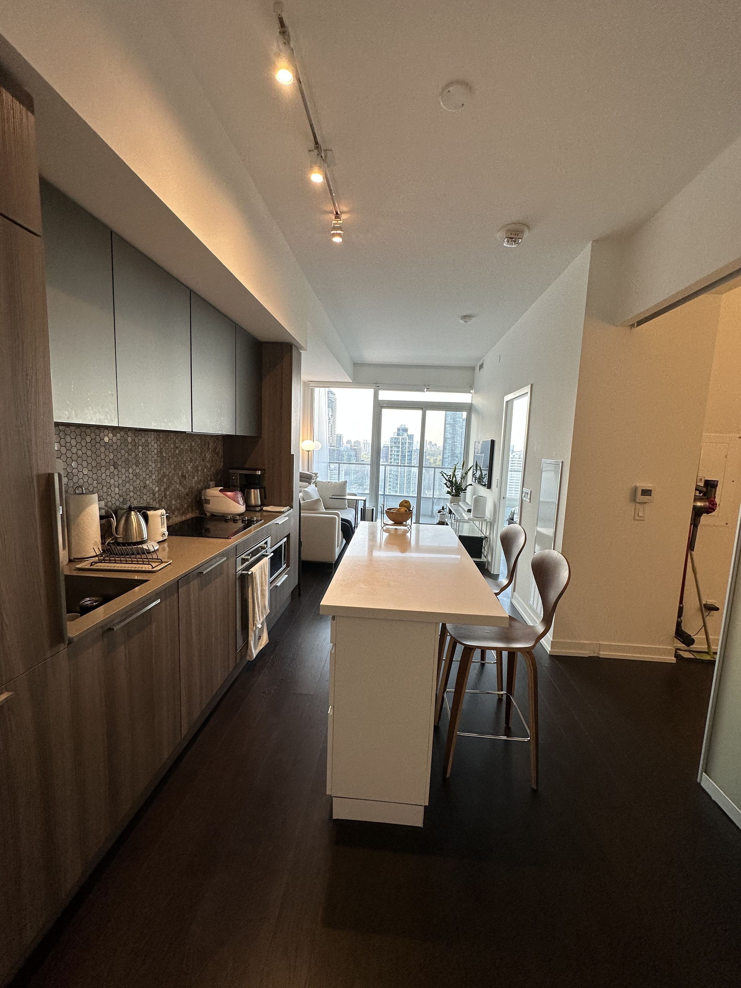 85 Wood Street 3511, Toronto C08, ON M4Y 0E8