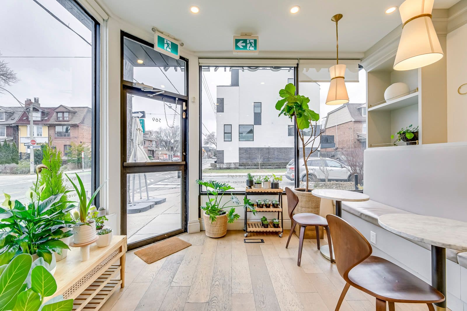 569 Crawford Street, Toronto C01, ON M6G 3K1