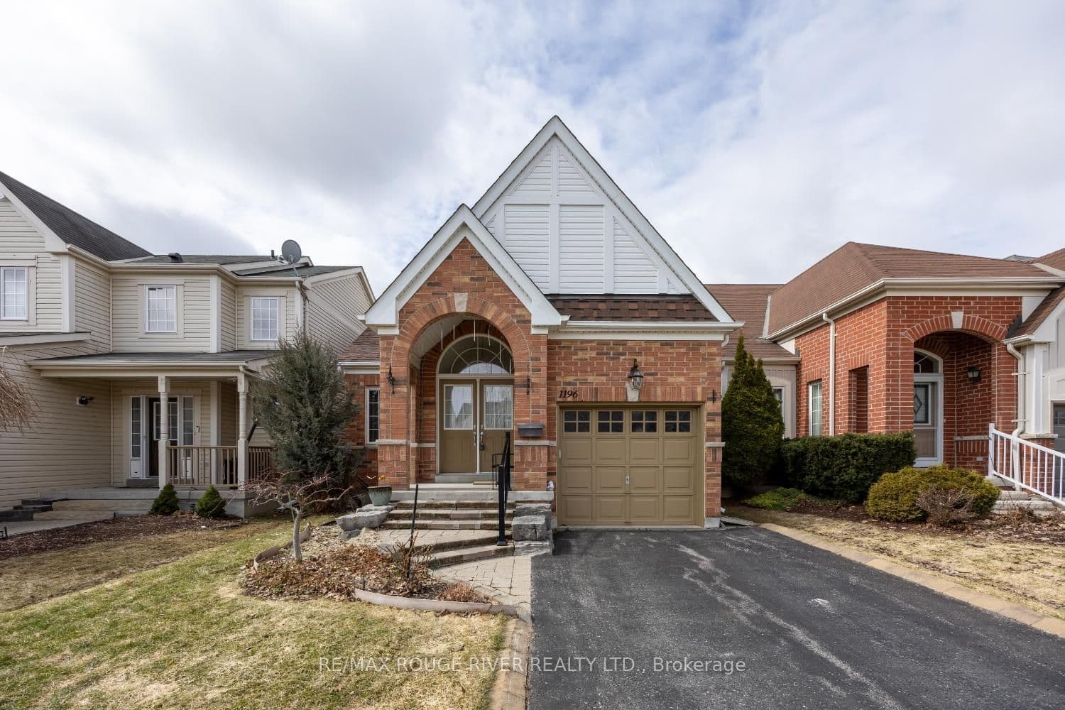 1196 Stire Street, Oshawa, ON L1K 0G5