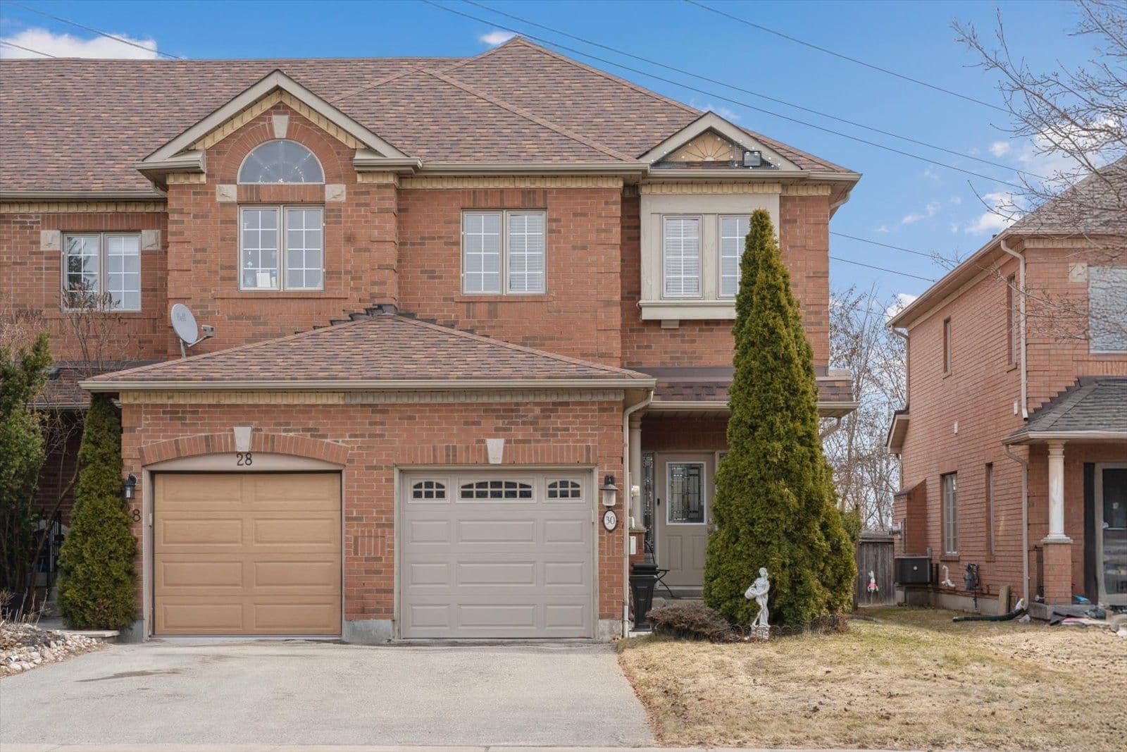 30 Jordanray Boulevard, Newmarket, ON L3X 2P9