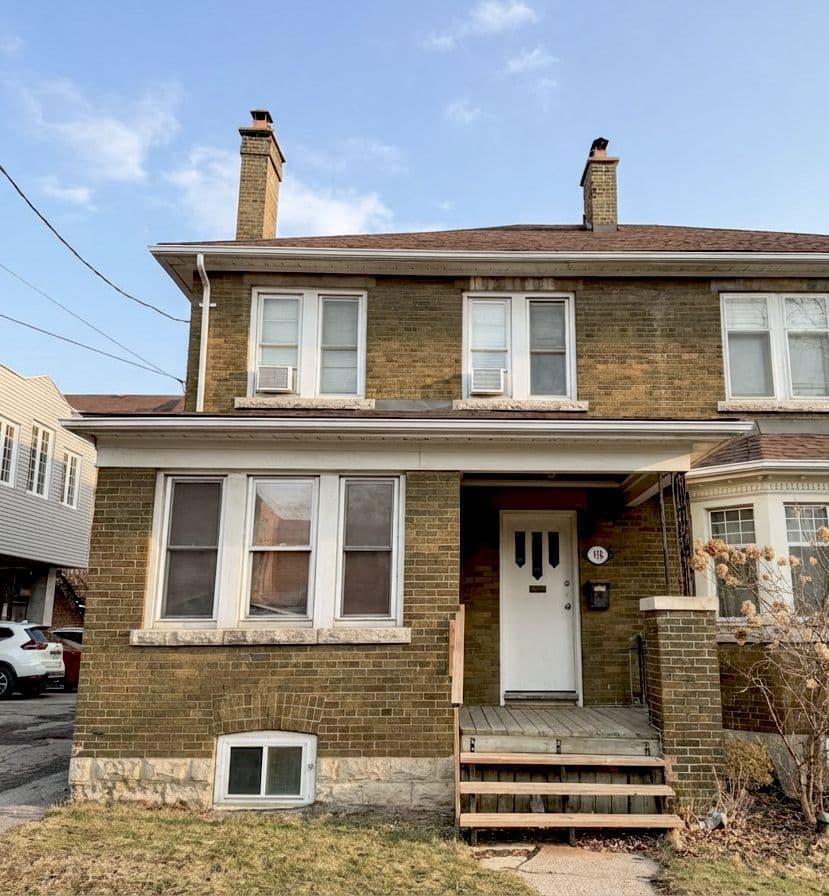 176 Belsize Drive, Toronto C10, ON M4S 1M1