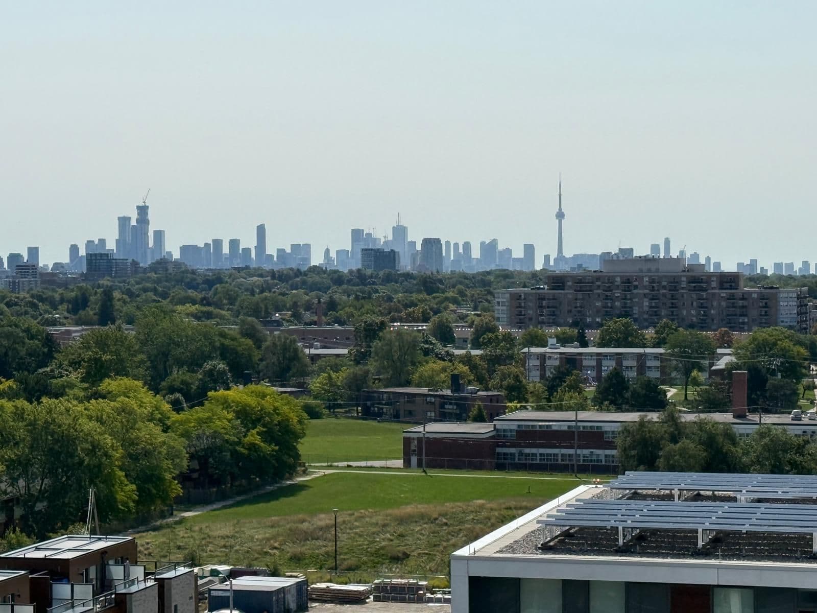 120 Varna Drive 1212, Toronto C04, ON M6A 0B3