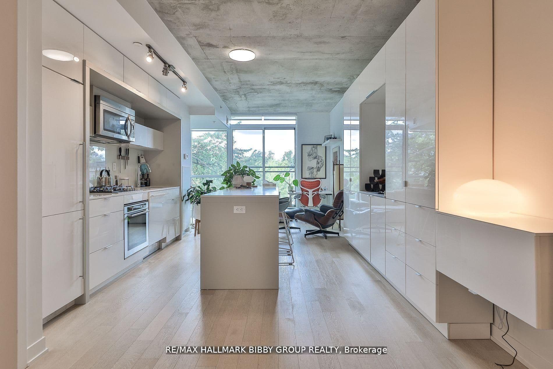 130 Rusholme Road 309, Toronto C01, ON M6H 1A7