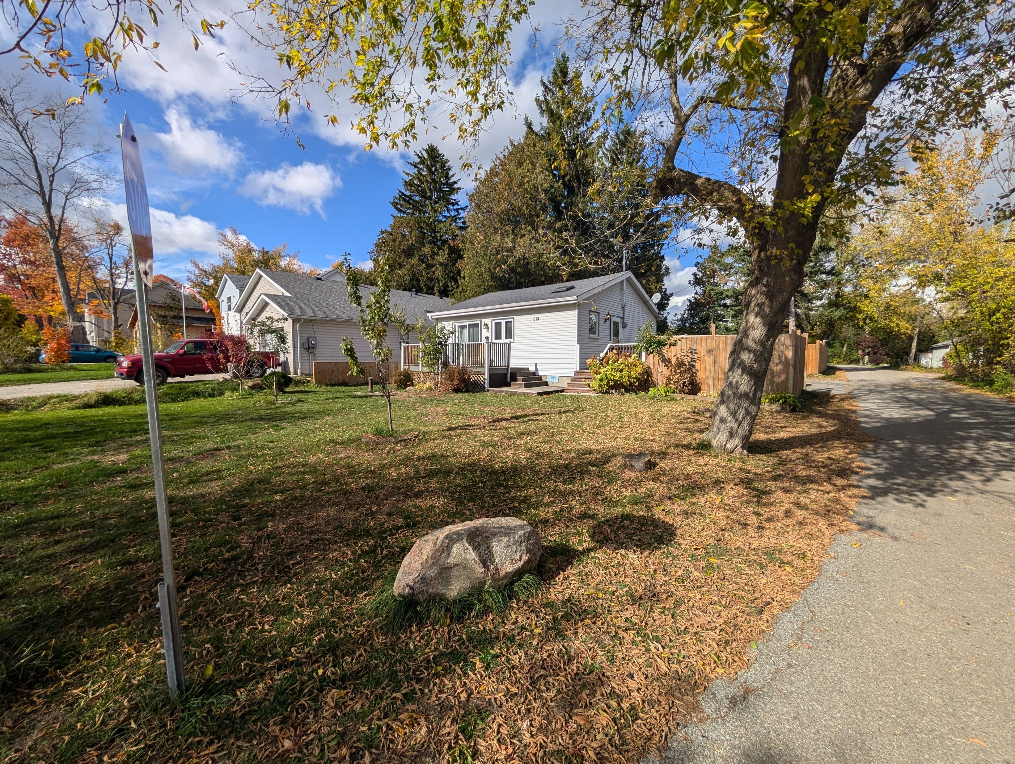 674 Chestnut Street, Innisfil, ON L9S 2H7