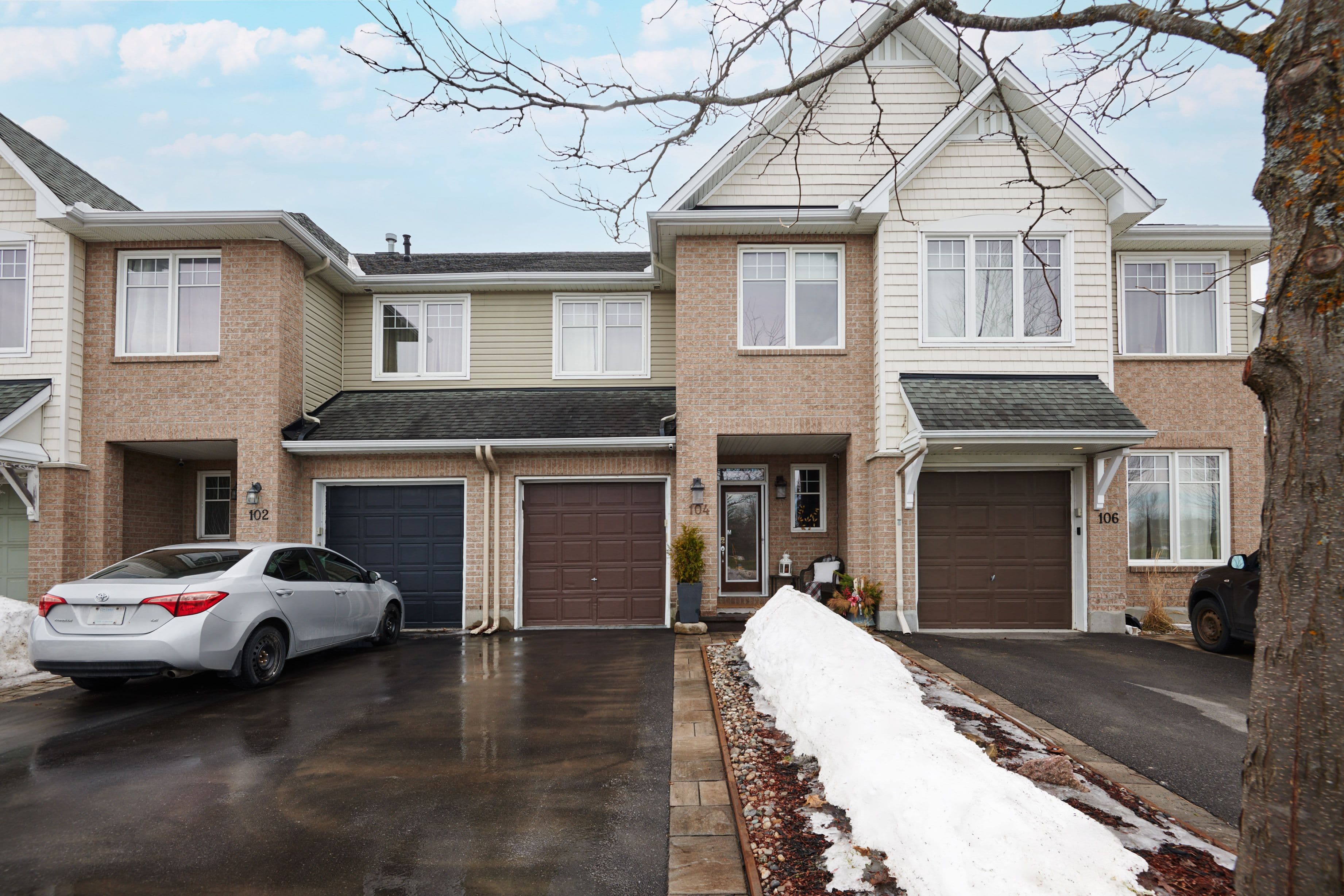 104 Hillman Marsh Way, Blossom Park - Airport and Area, ON K1T 0B1