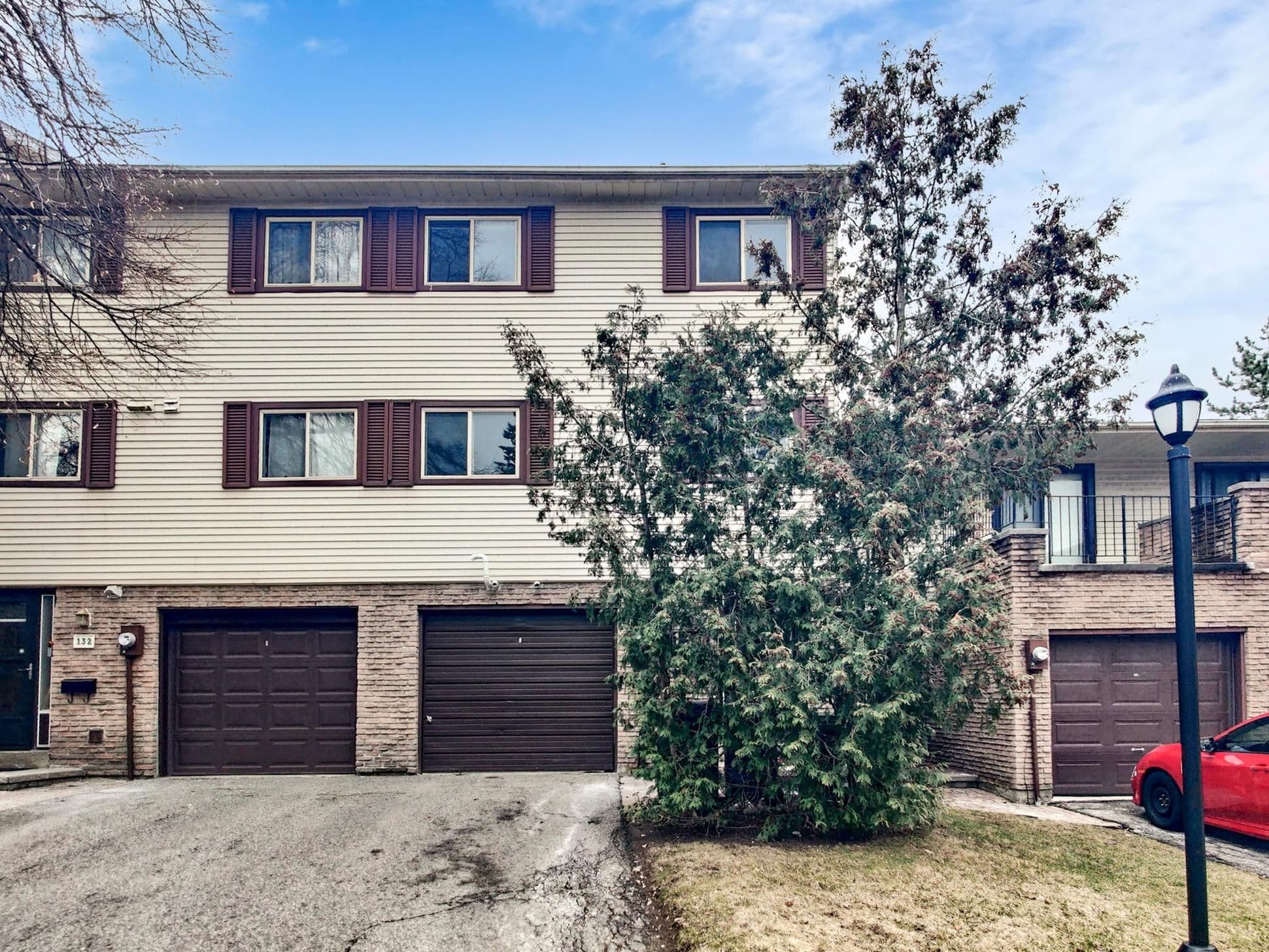 130 Jenny Wren Way, Toronto C15, ON M2H 2Z2
