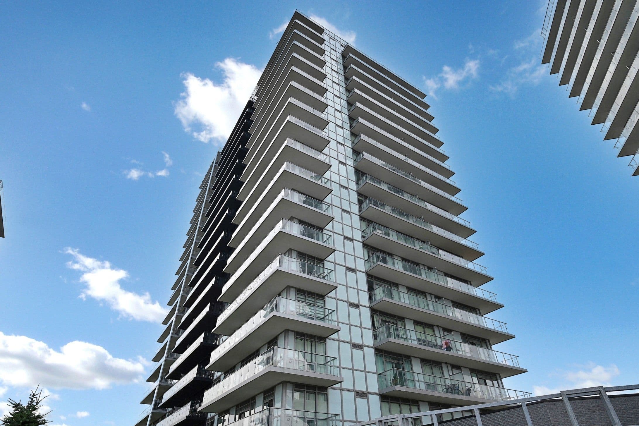 4699 Glen Erin Drive 705, Mississauga, ON L5M 2E5