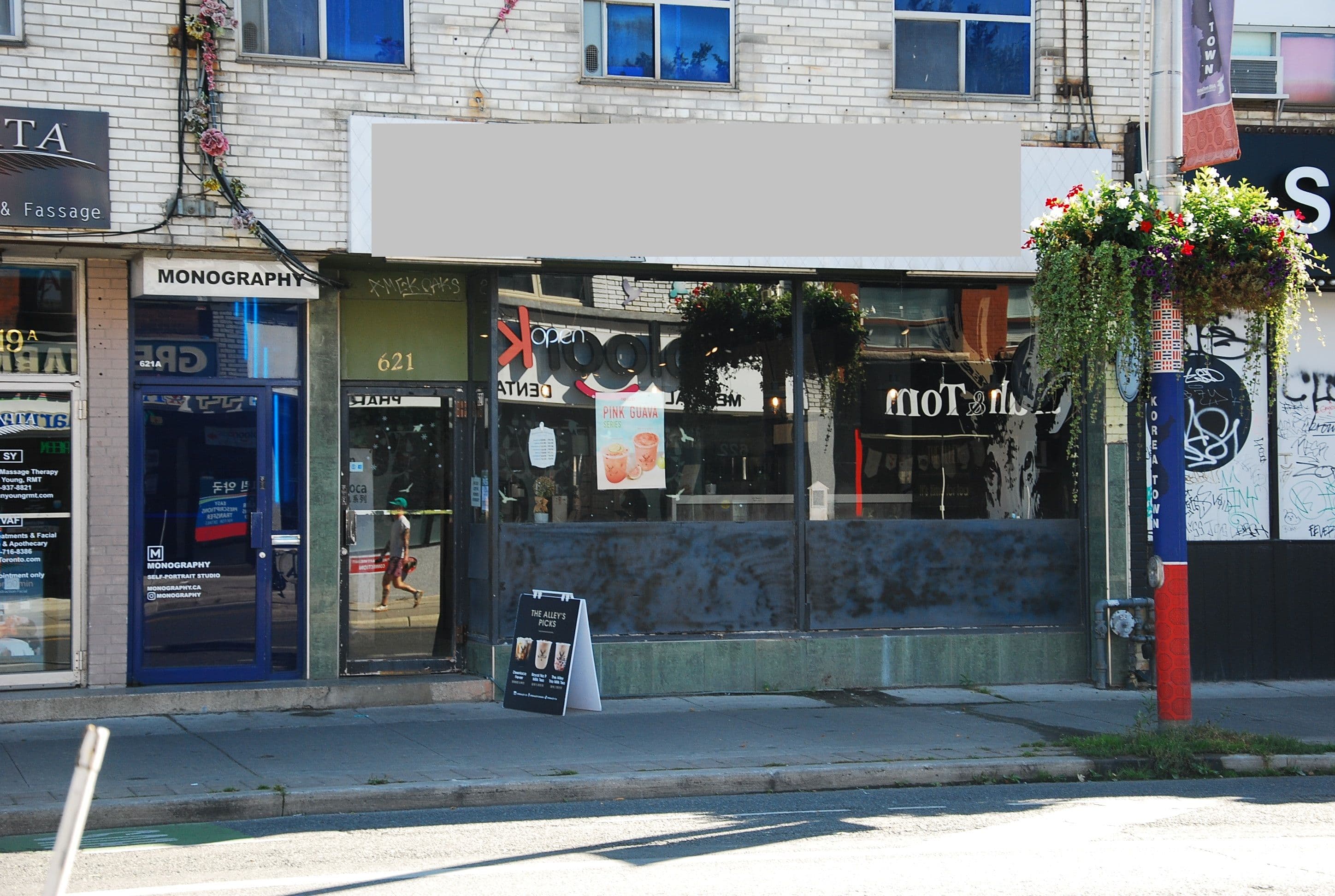 621 Bloor Street W, Toronto C01, ON M6G 1K8