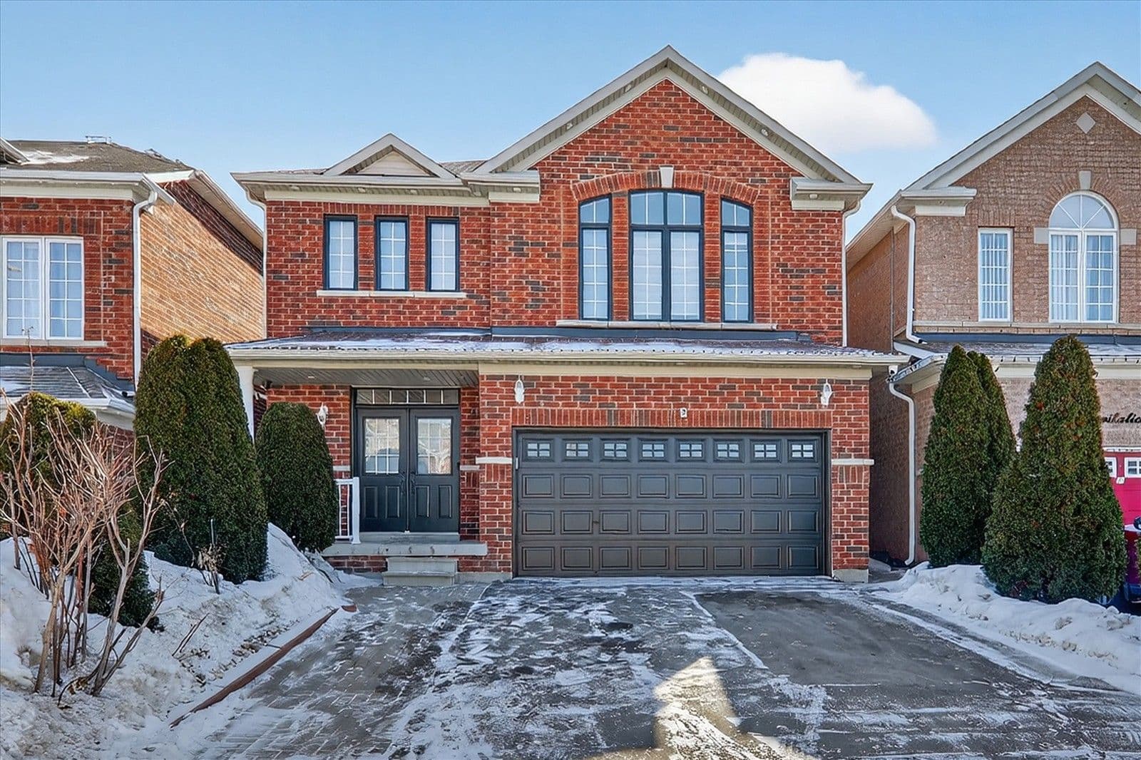 9 Invitational Road, Brampton, ON L6P 2H1