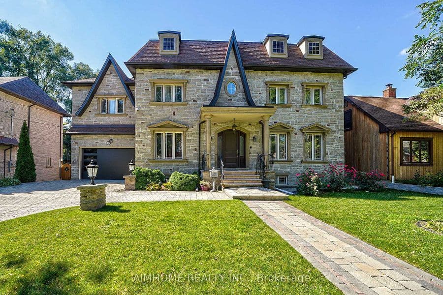 38 Pheasant Road, Toronto C14, ON M2M 3G7