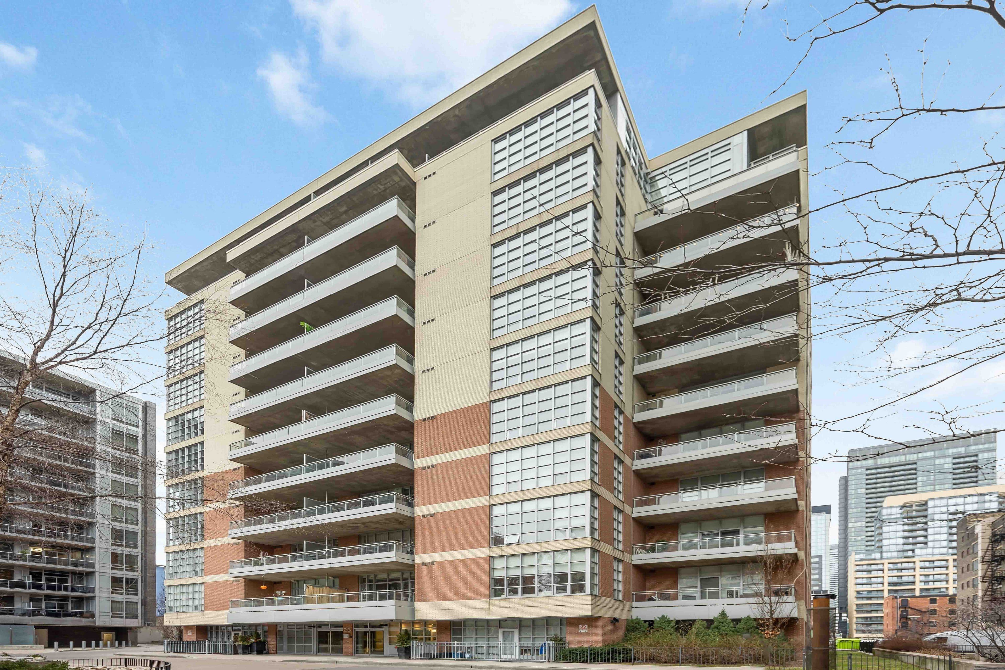 23 Brant Street 707, Toronto C01, ON M5V 2L5