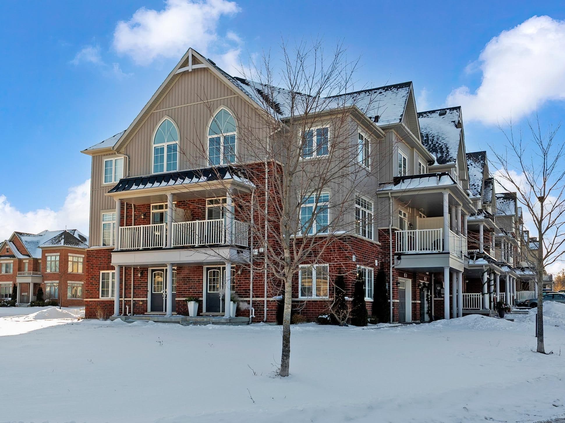 53 Blackpool Lane, East Gwillimbury, ON L9N 0R7