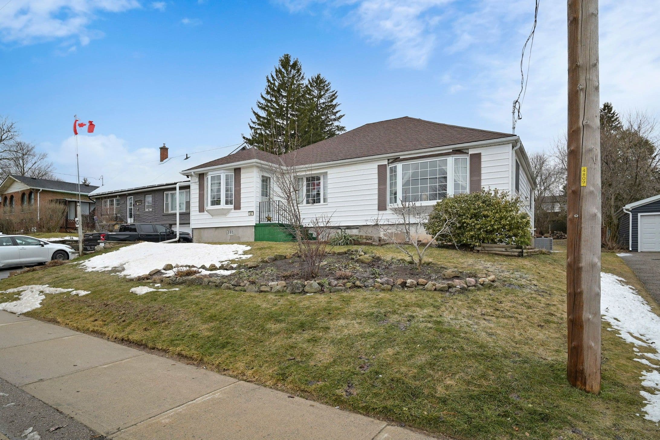 43 Cobblehill Road, Halton Hills, ON L7J 1P1