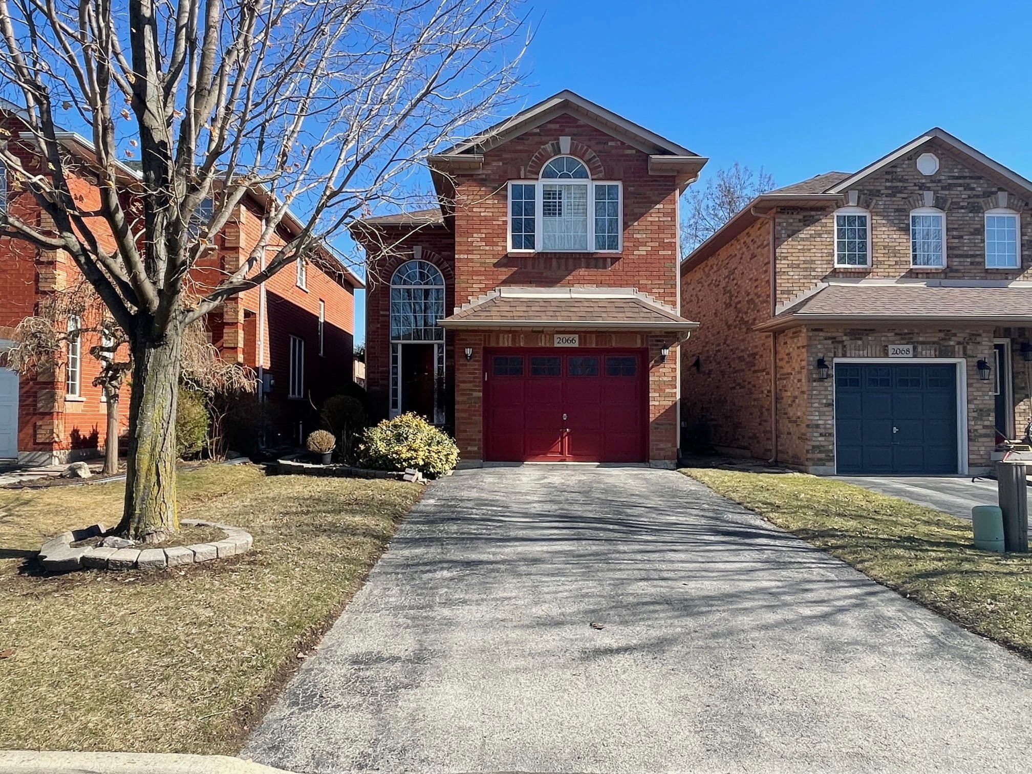 2066 Shady Glen Road, Oakville, ON L6M 3P1