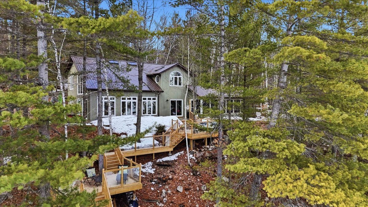 13 Mazinaw Heights Road N, Frontenac, ON K0H 1K0