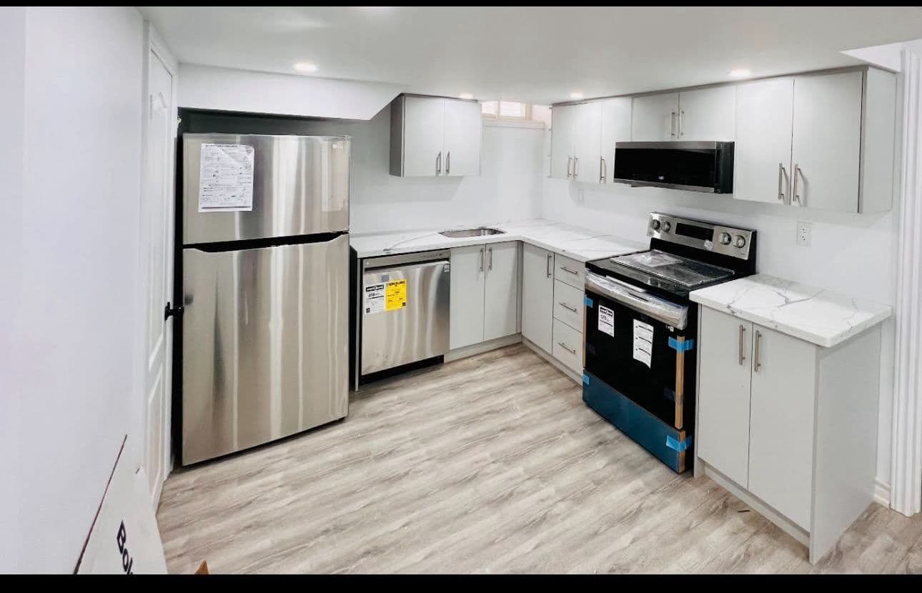 1873 Castlepoint Drive Basement, Oshawa, ON L1K 0M9