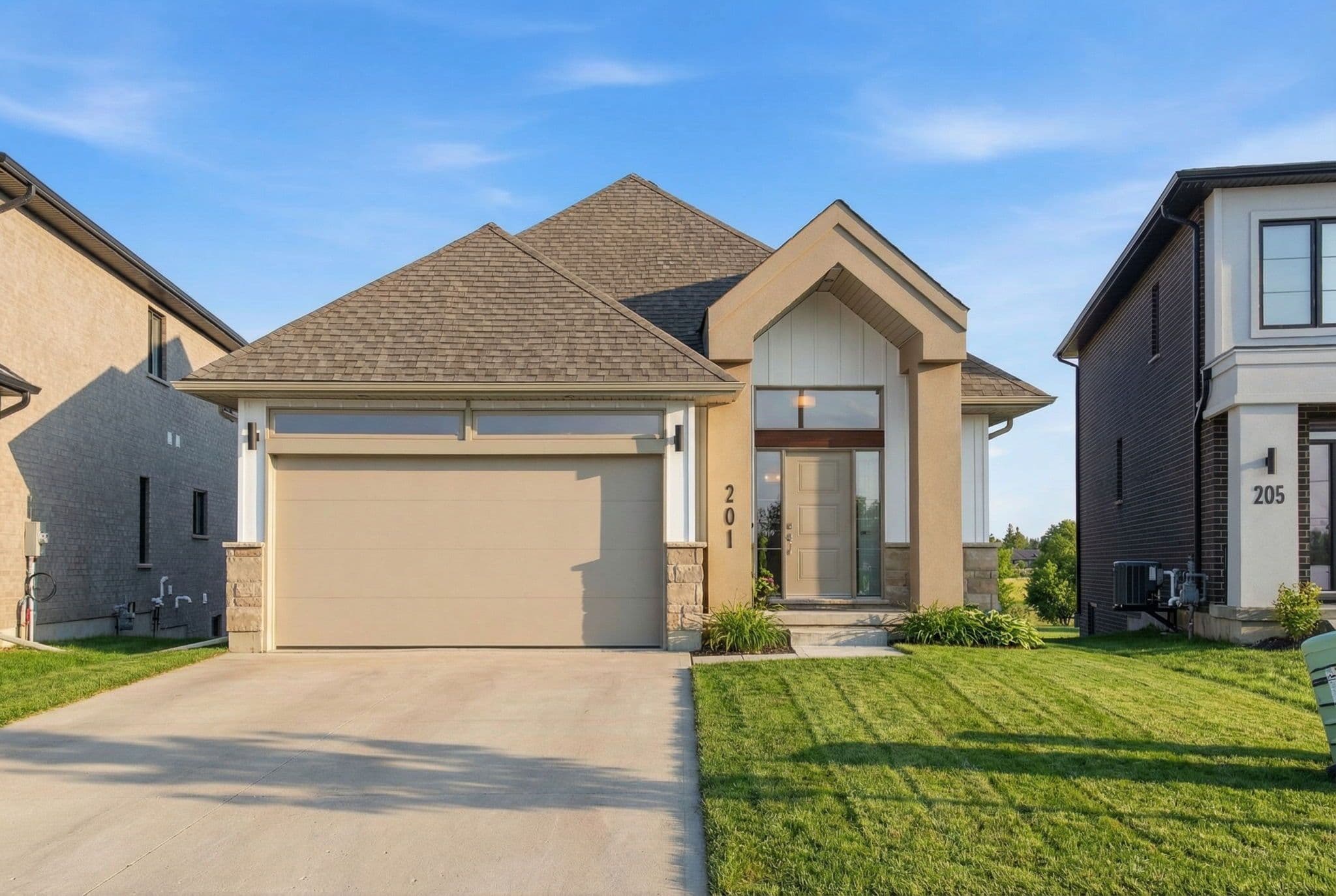 201 Dempsey Drive, Stratford, ON N5A 0K5