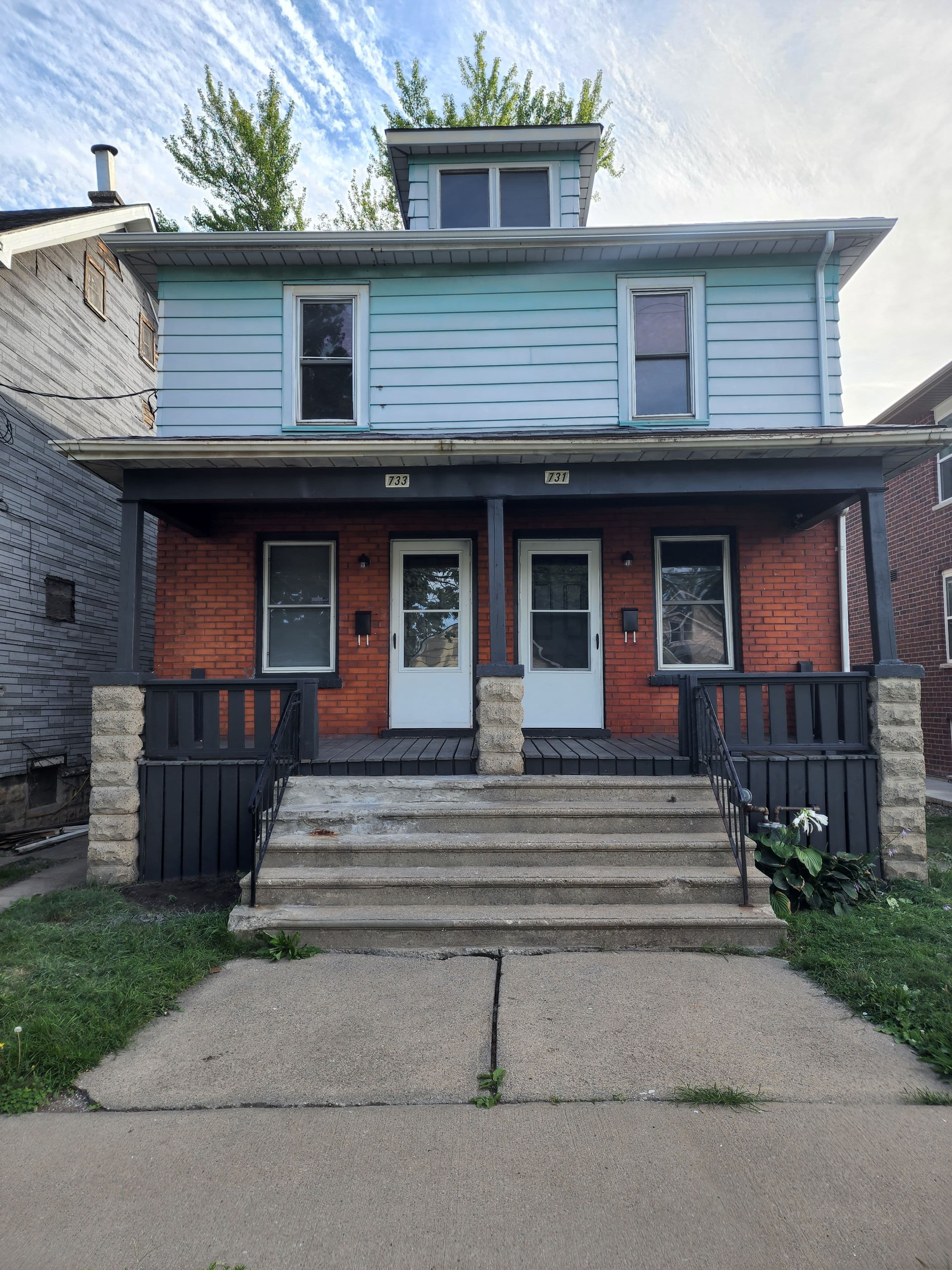 731 St Antoine Crescent, Windsor, ON N9C 3H5