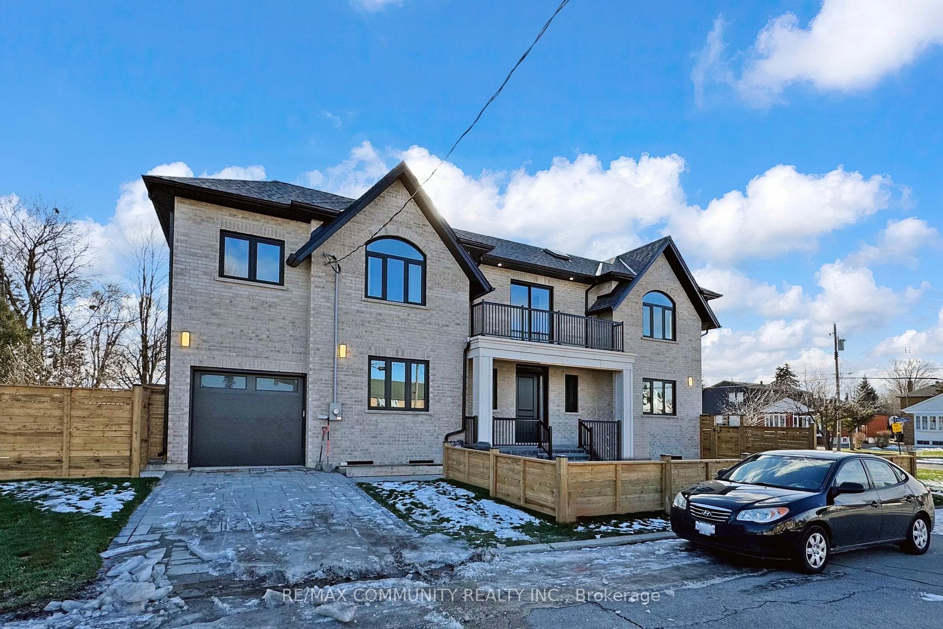 122 Marble Arch Crescent, Toronto E04, ON M1R 1W9